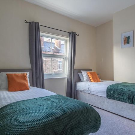 Milton Stays - Cosy 2 Bed House, 15 Min Walk To York City Center, For Up To 6 - With Period Features, Fireplace, Superfast Wi-Fi, Private Garden, Free On Street Parking Exteriör bild