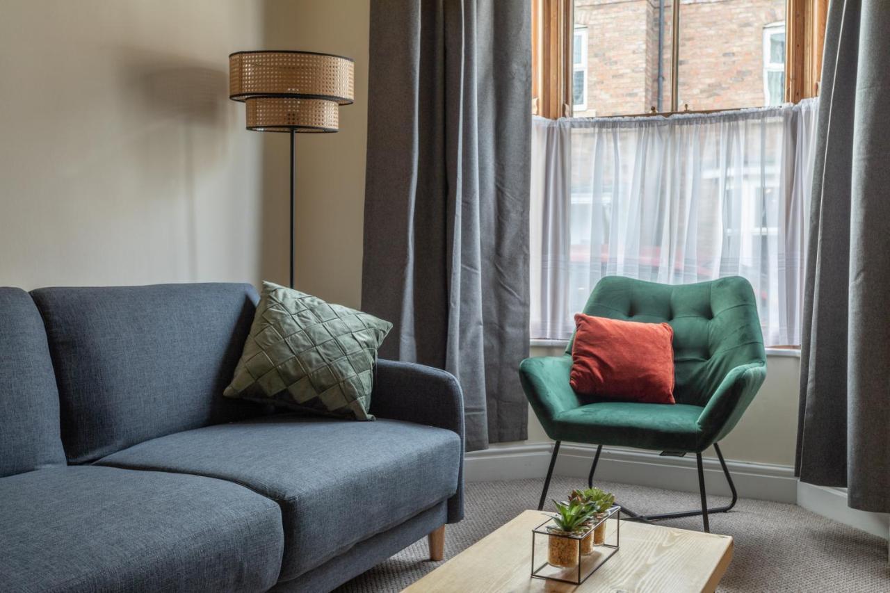 Milton Stays - Cosy 2 Bed House, 15 Min Walk To York City Center, For Up To 6 - With Period Features, Fireplace, Superfast Wi-Fi, Private Garden, Free On Street Parking Exteriör bild